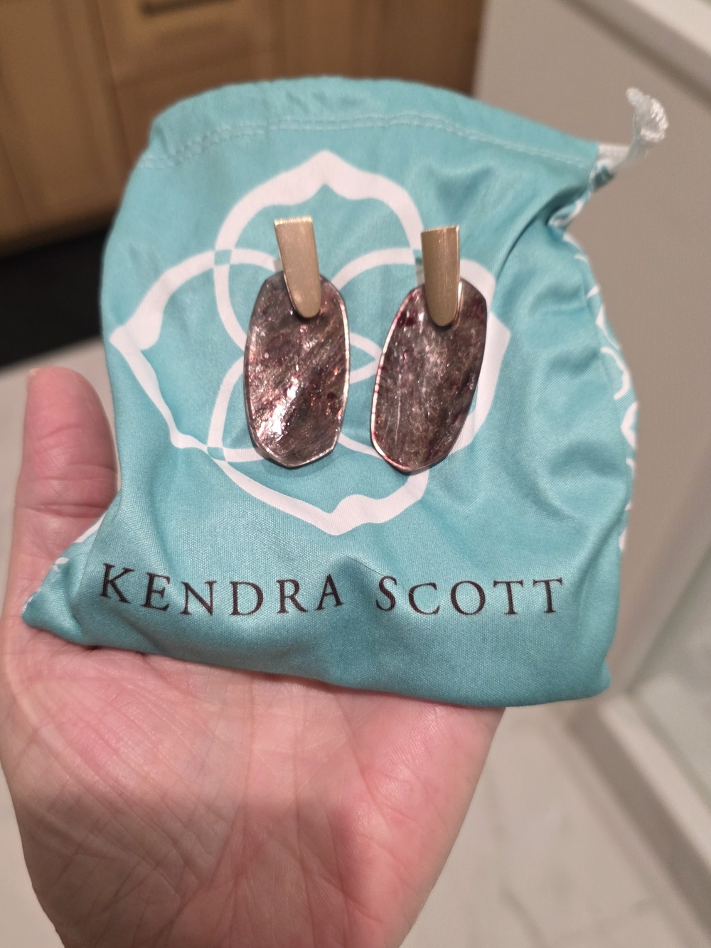 Kendra Scott Metallic Rose Gold Drop Earrings